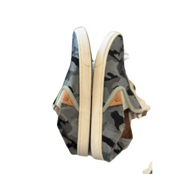 OluKai Pehuea Pa'i Convertible Sneaker‎ Camo colored. Size US W8 - Picture 6 of 11